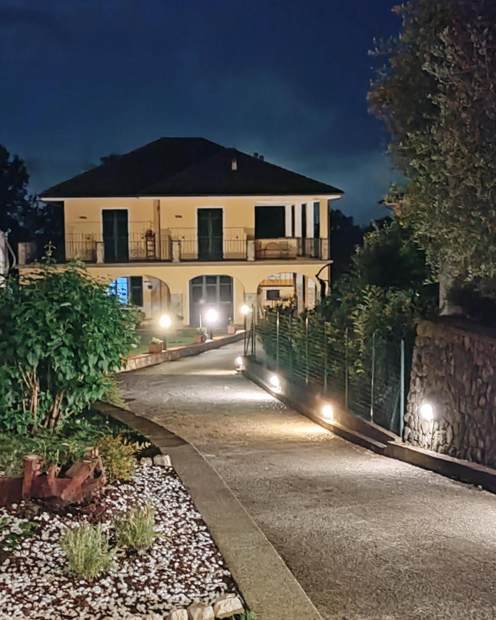 Maison Du Vale Sesta Godano Buitenkant foto