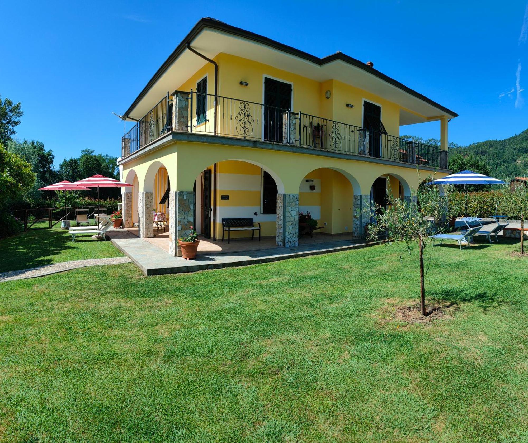 Maison Du Vale Sesta Godano Buitenkant foto