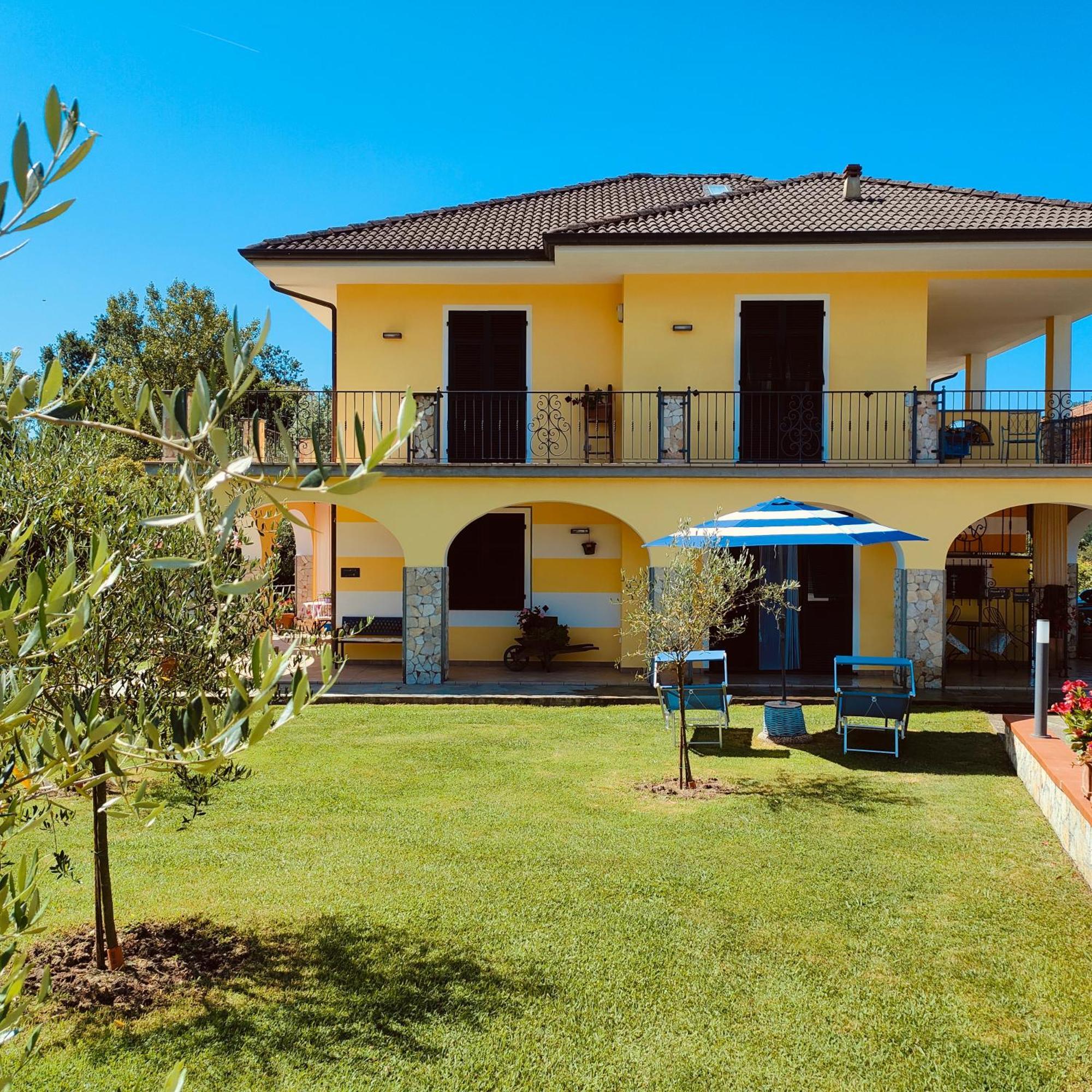 Maison Du Vale Sesta Godano Buitenkant foto